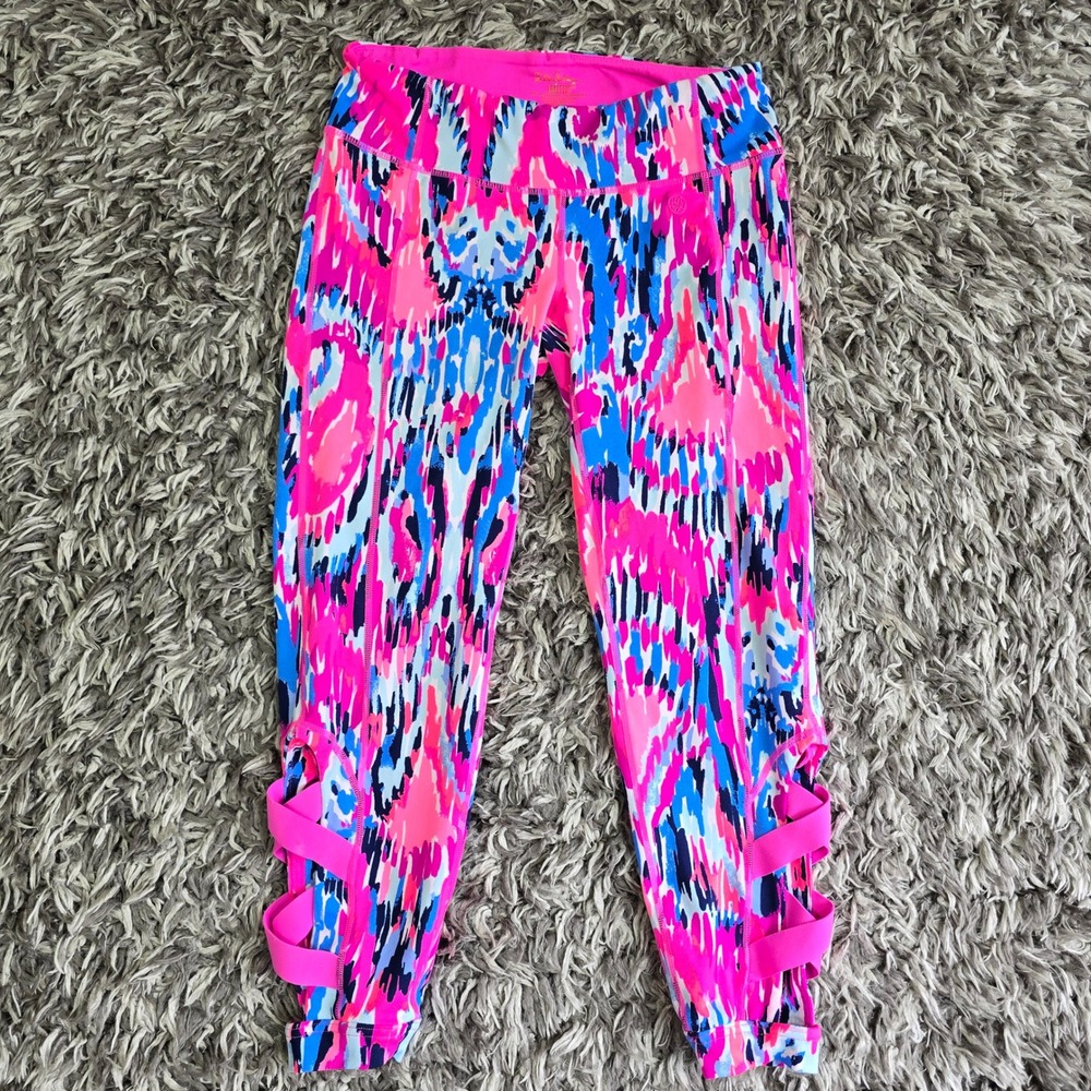 Lilly Pulitzer Luxletic Cropped Leggings Medium Pink Blue Abstract Strappy Hem - Picture 1 of 9